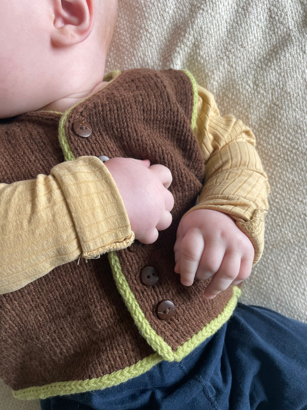 Little Lou vest (SWE)